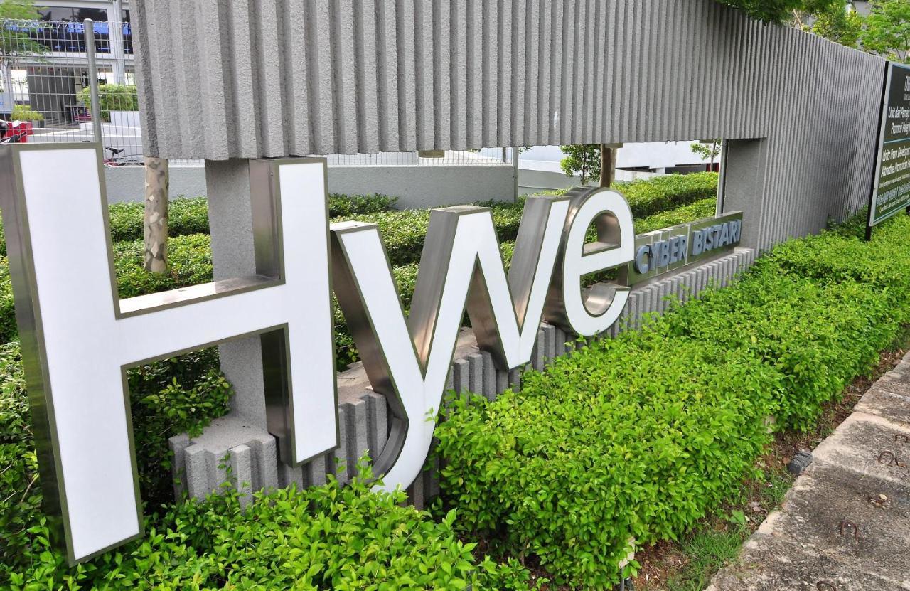 Hyve Soho Cyberjaya By Idealhub Apartment Exterior foto